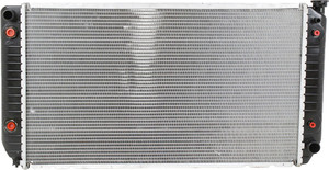 Radiator for Chevrolet C/K 2500/3500 Pickup, 1988-2000, 7.4L Engine, 34x19 inches (Short Neck), Replacement
