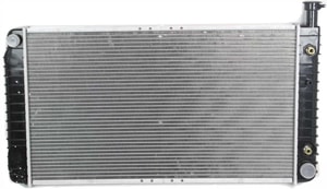 Radiator for Chevrolet Express Van (1996-2002), Gas, Without Oil Cooler, 30x17 Inch Core, Compatible with 4.3L/5.0L/5.7L Models, Replacement