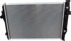 Radiator for Chevrolet Camaro 8 Cylinder, Suitable for 1998-1999 Models, Replacement