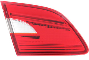 2016 - 2019 Nissan Sentra Tail Light Rear Lamp - Left Driver