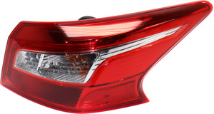 2016 - 2019 Nissan Sentra Tail Light Rear Lamp - Right Passenger