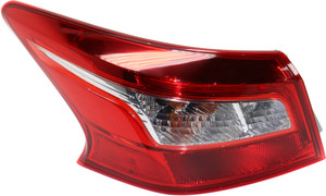 2016 - 2019 Nissan Sentra Tail Light Rear Lamp - Left Driver