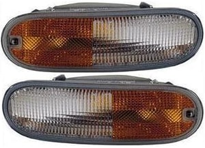 Signal Light Pair/Set for 1998-2005 Volkswagen Beetle, Right Passenger and Left Driver, Lens and Housing, Excludes S Model, Replacement