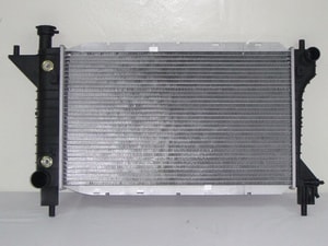 1994 - 1996 Ford Mustang Radiator - (3.8L V6) Replacement