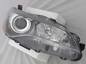 2015 - 2017 Toyota Camry Front Headlight Assembly Replacement Housing / Lens / Cover - Right <u><i>Passenger</i></u> Side - (Hybrid SE Gas Hybrid + SE + Special Edition + XSE)