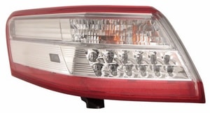 2010 - 2011 Toyota Camry Rear Tail Light Assembly Replacement / Lens / Cover - Left <u><i>Driver</i></u> Side - (Gas Hybrid)