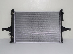 1999 - 2007 Volvo V70 Radiator - (Automatic Transmission) Replacement