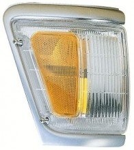 1992 - 1995 Toyota Pickup Parking Light Assembly Replacement / Lens Cover - Right <u><i>Passenger</i></u> Side - (4WD)
