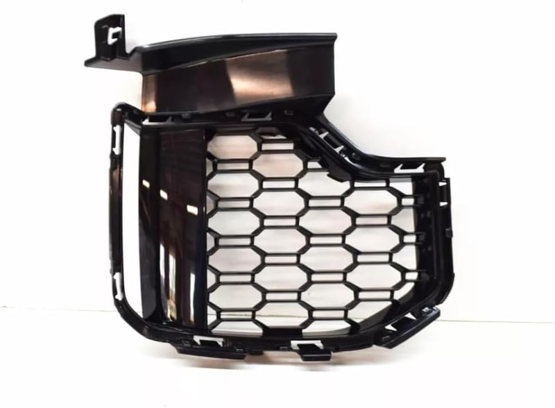 2019 - 2023 BMW X5 Front Bumper Insert (Right / Passenger Side)