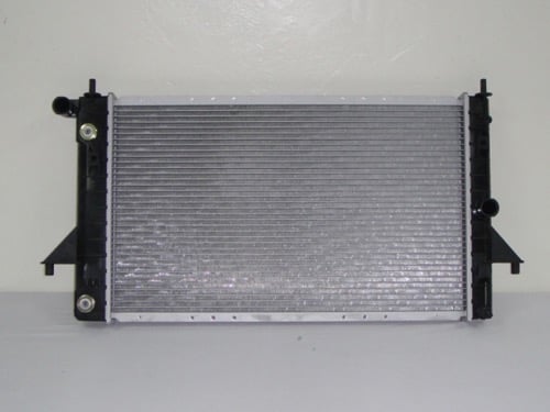 Radiator Assembly for 1991 - 1993 Saturn SL2 Sedan, OEM 21030615, Replacement
