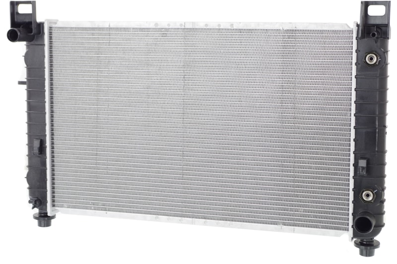 Radiator for Chevrolet Silverado/GMC Sierra 1500 1999-2004, 4.3L Engine, Replacement