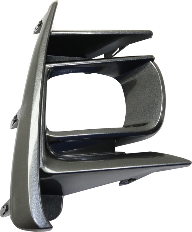 2018 - 2020 Toyota Sienna  Fog Light Trim / Bumper Insert - Right (Passenger)