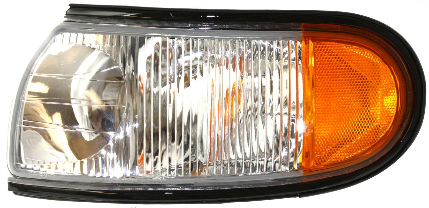 1996 - 1998 Nissan Quest Parking Light Assembly Replacement / Lens Cover - Left (Driver) Side