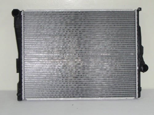 Radiator Assembly for 1999 - 2006 BMW 330i (E46 Body Code; Manual Transmission),  17119071518 Replacement