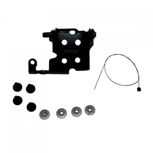 1999 - 2007 Chevrolet (Chevy) Tahoe Front Door Hinge (Right / Passenger Side)
