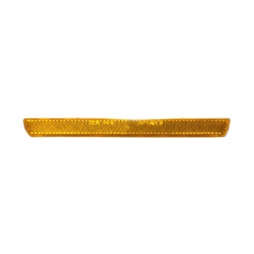 Front Right (Passenger) Side Reflector for 1992 - 1998 Pontiac Grand Am, Bumper Mounted,  5975867, Replacement