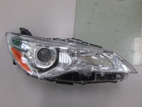 2015 - 2017 Toyota Camry Front Headlight Assembly Replacement Housing / Lens / Cover - Right (Passenger) Side - (Hybrid LE Gas Hybrid + Hybrid XLE Gas Hybrid + LE + XLE)