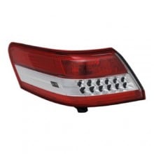 2010 - 2011 Toyota Camry Rear Tail Light Assembly Replacement / Lens / Cover - Left (Driver) Side Outer