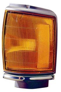 1987 - 1988 Toyota Pickup Parking Light Assembly Replacement / Lens Cover - Right (Passenger)