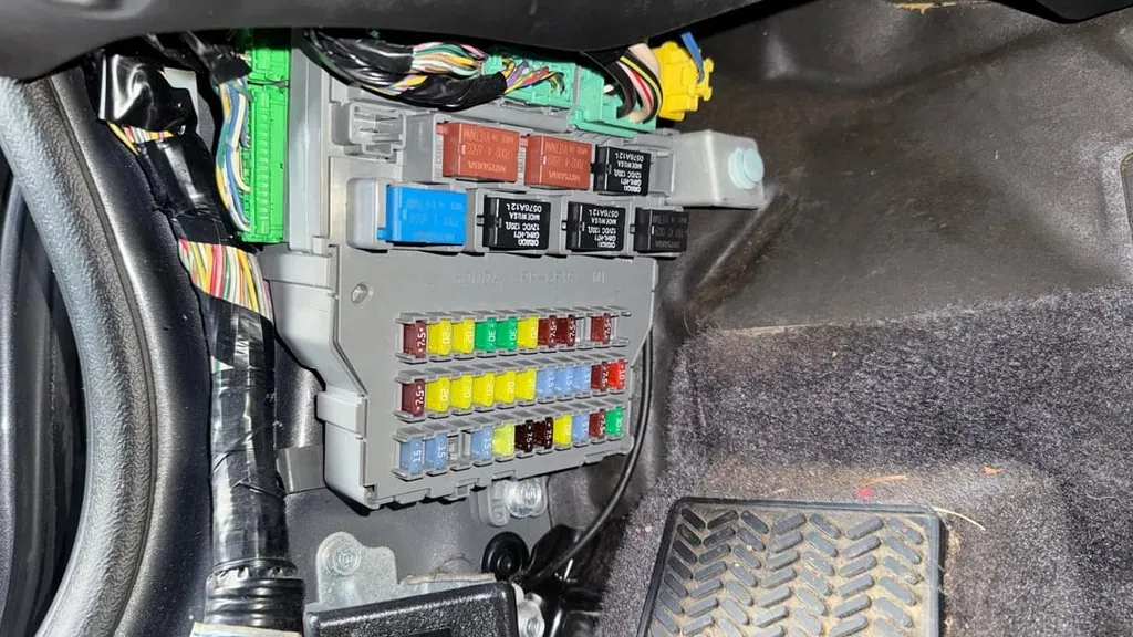 honda civic 2007 cigarette lighter fuse 2001-2007 Civic & Acura EL Fuse Box Guide: Solving Electrical Problems