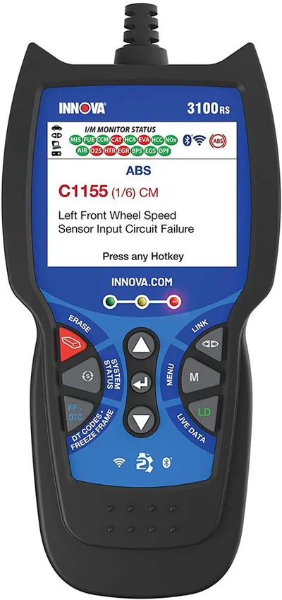 An OBD2 diagnostic scan tool displaying the B1126 trouble code for the driver-side airbag circuit.